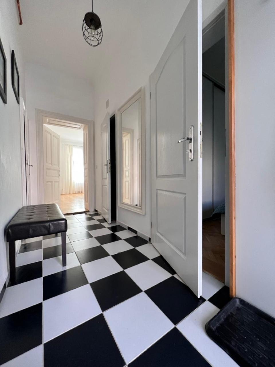 Stylish Flat In City Centre Bratysława Zewnętrze zdjęcie
